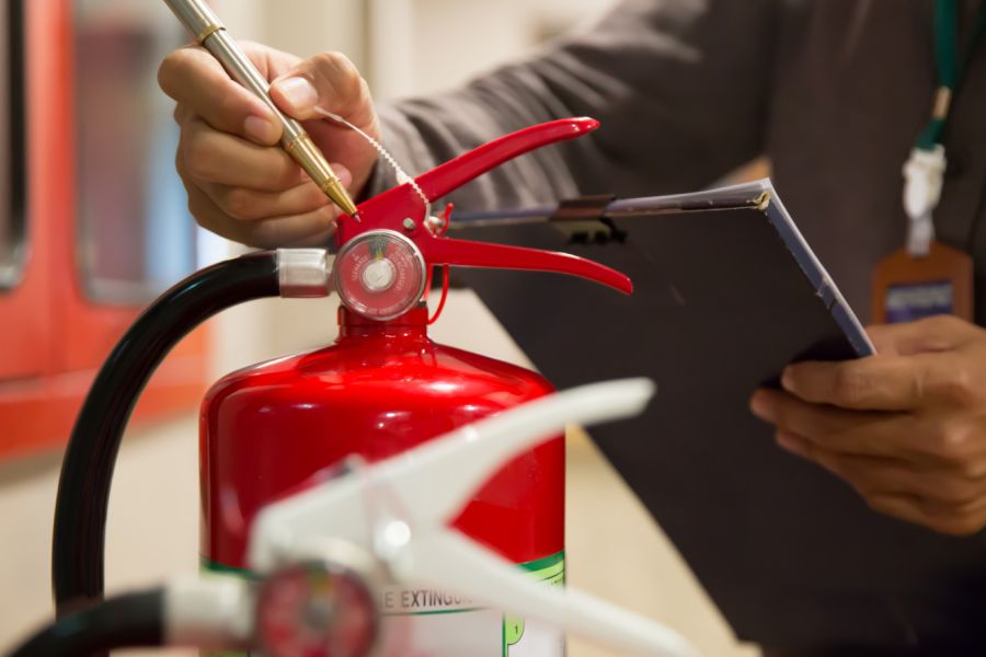 CLCB e AVCB: Passos para Regularizar Seu Imóvel Junto ao Corpo de Bombeiros