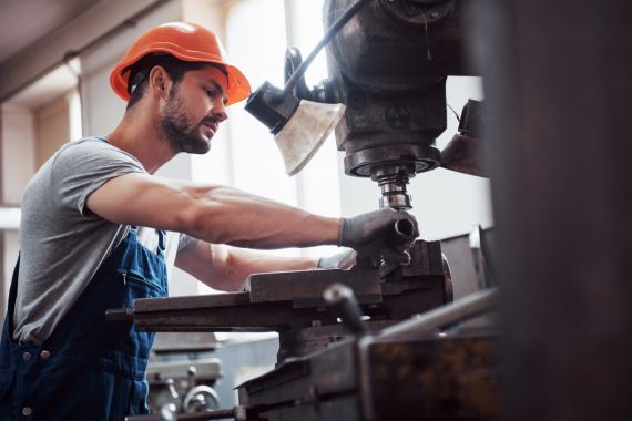 NR-12 na Prática: Como Garantir Segurança em Máquinas Industriais sem Burocracia