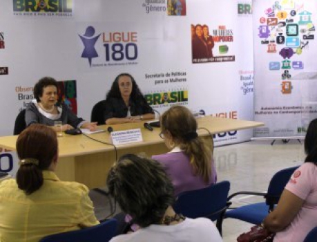 Situação das mulheres no trabalho é debatida em Brasília 